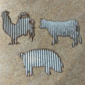 Farm Animal wall decor set.